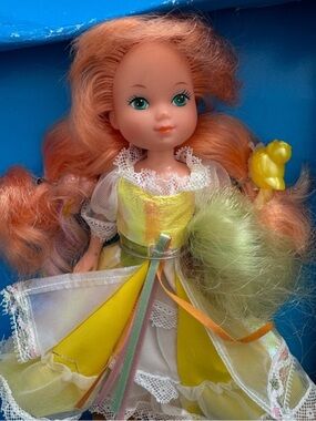 Mattel "Lady Lovely Locks" Maiden CurlyCrown Vintage 1980s doll